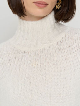 Свитер женский 5242-41500. 3801 белый