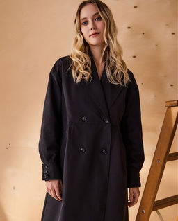 Плащ женский 

АРТ. 31811w черный/42