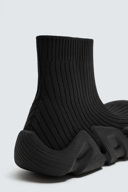 FABRIC HIGH-TOP TRAINERS