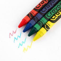 Цена за 2 шт. Подарочный набор блокнот-раскраска и восковые мелки «Аниме»