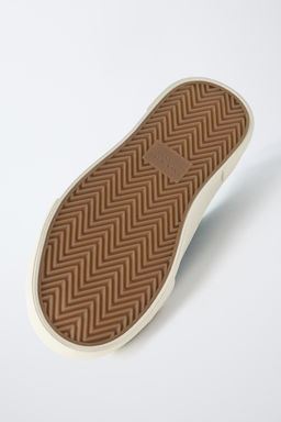 BAMBA CORDONES / Verde - Zara фото 7