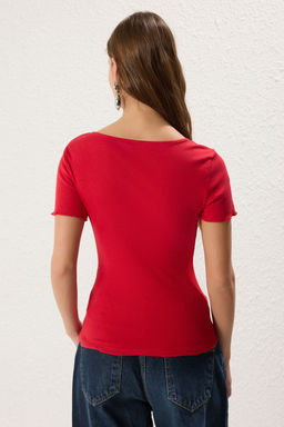 K?rm?z? Fitted/Vucuda Oturan Kalp Dugmeli Havuz Yaka Esnek Orme Bluz TWOSS25BZ00221 - Trendyolmilla фото 5