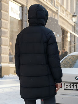 Куртка зимняя женская с капюшоном модная черного цвета 7341Ch - Visdeer фото 22