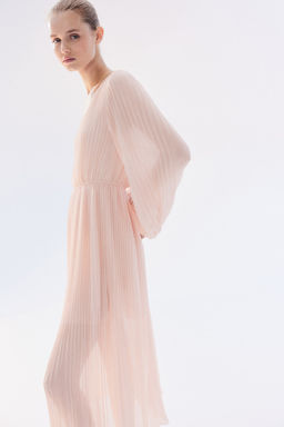 Vestido plisado de gasa