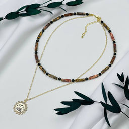 Колье из леопардовой Яшмы и черного Агата с подвеской