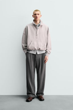 PANTAL?N WIDE FIT PLIEGUES / Gris