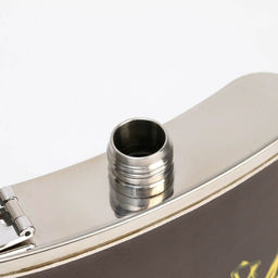 Подарочный набор 6 в 1 Россия: фляжка 270 мл, воронка, 4 стопки, чёрный, 17 х 23 см - Simaland фото 6