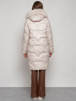 Пальто утепленное с капюшоном зимнее женское бежевого цвета 13305B - Visdeer фото 5