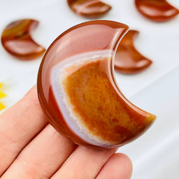 Месяц из Агата - Радуга самоцветов фото 2