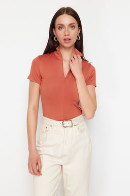 Tarc?n Fitted/Vucuda Oturan Fermuarl? Yaka K?sa Kollu Esnek Orme Bluz TWOSS24BZ00489