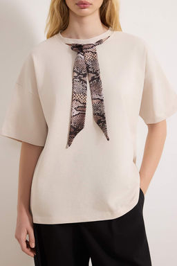 Tas Oversize/Genis Kal?p Fular Detayl? Uzun 30/2 Penye Suprem Orme T-Shirt TWOSS26TS00057