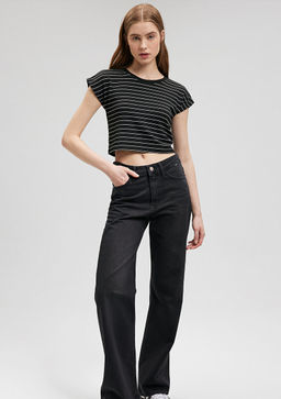 Siyah Cizgili Basic Tisort