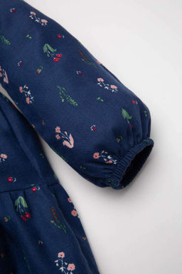 Саржевое платье с длинными рукавами и цветочным принтом для маленьких девочек - Defacto фото 3