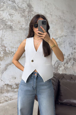 Trendyolmilla Ekru Beyaz Regular V Yaka Kruvaze Regular Yelek TWOSS25YE00090