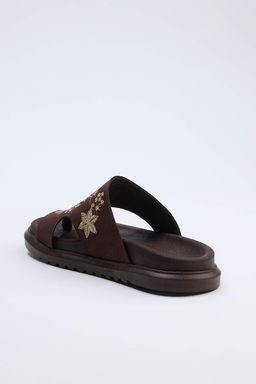 Kahverengi Isleme Detayl? Parmak Aras? Kad?n Terlik TAKSS26TE00040 - Trendyolmilla фото 4
