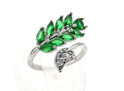 Кольцо веточка 18*15мм цв.зеленый Радуга камня