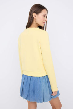 Teen Ac?k Sar? Dugmeli Regular/Normal Kal?p Orme Sweatshirt TWOAW26SW00162 - Trendyolmilla фото 7