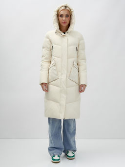 Пальто утепленное стеганное зимнее с капюшоном женское бежевого цвета 9639B - Mtforce фото 12