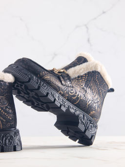 Ботинки 307.PODYUM141 bl.Черная грация/шерсть