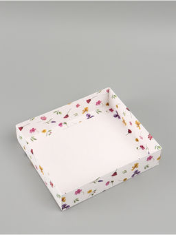 Цена за 2 шт. Коробка подарочная Нежность, тиснение, 23.5?20.5?5.5 см