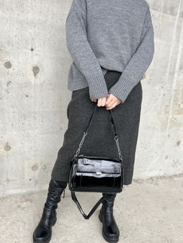 Женская лаковая сумка через плечо с тремя отделениями 8721-3 Блек