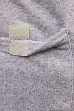 TRENDYOL MAN Ekru Regular Fit Etiket Aplikeli Cepleri Dikisli Esofman Alt? TMNSS23EA00010 - Trendyolmilla фото 11