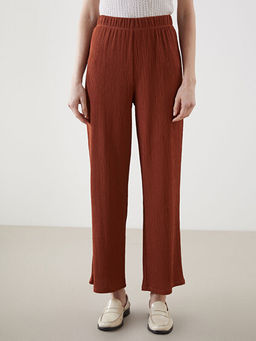 Beli Lastikli Dokulu Kad?n Pantolon