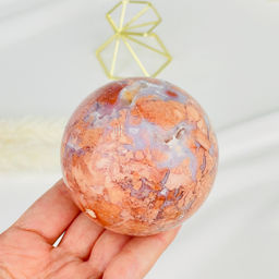 Шар из розового цветочного Агата на подставке