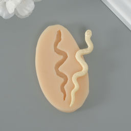 Силиконовый молд, форма для заливки «Змейка», 0.3×6.5×1.3 см