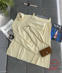 Костюм женский юбка и кофта