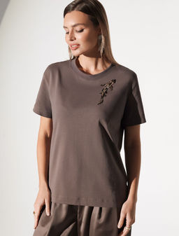 Нарядная футболка с принтом пайетками из премиального хлопка с эластаном - Vilatte фото 7