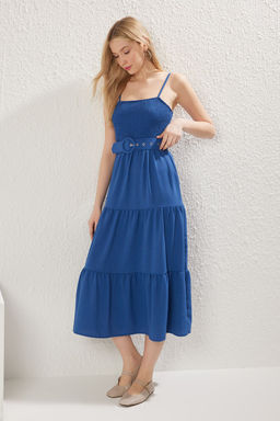 Indigo Duz Etegi Belden Ac?lan Gipeli Midi Dokuma Elbise TWOSS21EL1929