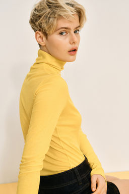 Top de canale con cuello perkins - H&m фото 4
