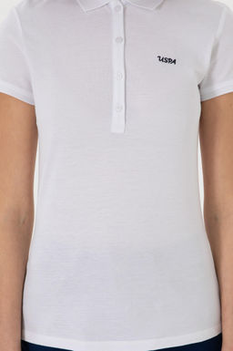 Kad_n Beyaz Basic Polo Yaka Ti__rt Sepette S_rpriz _ndirim