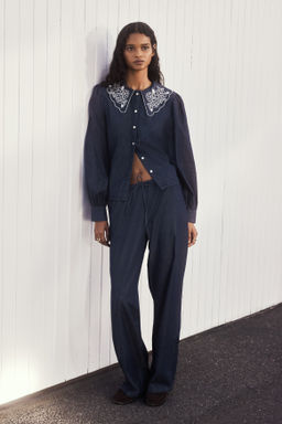 Blusa denim con cuello bordado - H&m фото 4