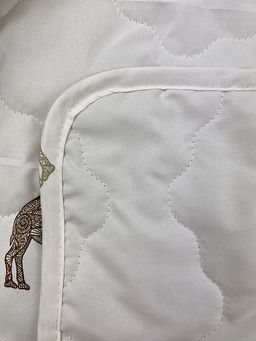 Одеяло, облегченное, плотность 100 гр/м2, Верблюд, чехол тик евро - Амавес-текстиль фото 2