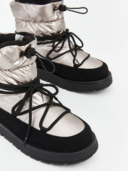 K?z ?ocuk ??i K?rkl? Kar Botu