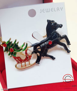 Брошь лошадь символ 2026 года