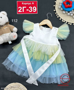 Платье для девочки праздничное