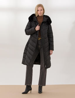 Siyah Kap__onlu Mont