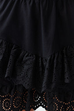 TRENDYOLMILLA Plaj Giyim Briddal Beyaz Mini Dokuma Brode Detayl? Flaml? Pamuk Plaj Etek TBESS24ET00004 фото 16