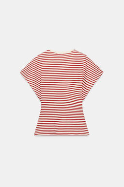 CAMISETA ENTALLADA RAYAS / Raya Roja