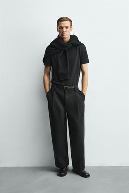 CAMISETA SOFT RELAXED FIT / Negro