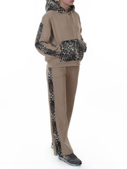 008 BEIGE/LEOPARD Костюм спортивный зимний женский (95% хлопок, 5% полиэстер)