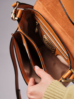 Сумка кожаная Azaro 30741 оранжевый карандаш