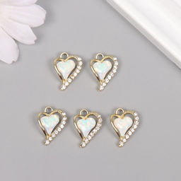 Цена за 5 шт. Декор для творчества металл, стразы «Изогнутое сердце», золото, белый, 1.8×1.3×0.5 см