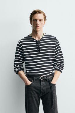 CAMISETA JACQUARD RAYAS AARON LEVINE X ZARA / Azul / Blanco