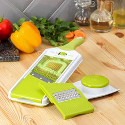 Овощерезка - шинковка со сменными насадками и контейнером Доляна Fresh Cook, 6 насадок, 14×12.5×38.1 см, белая, зелёная