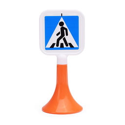 Набор "Дорожные знаки" №1 (светофор, 6 знаков)