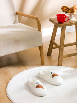 Kad?n Pel?? Ev Terli?i